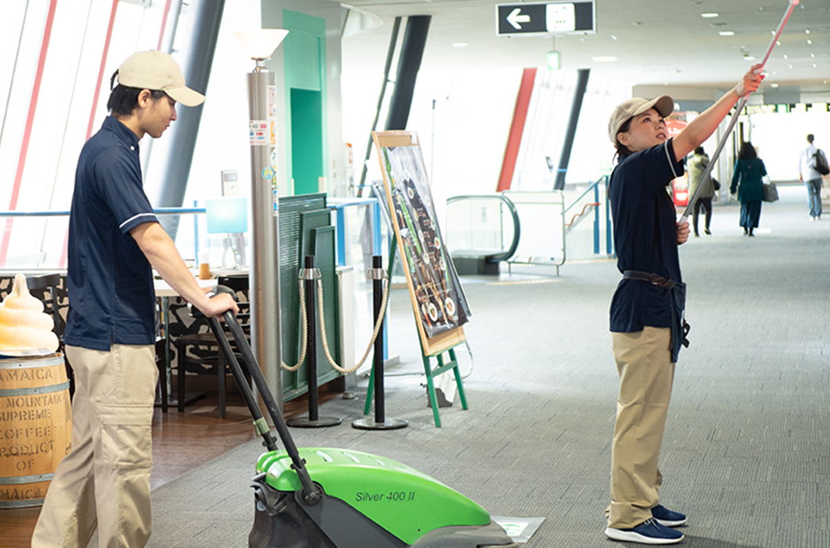 舞台は高松空港！ハイレベルな清掃でいつもピカピカ！